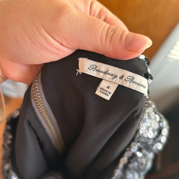 MADEWELL BROADWAY & BROOME SILVER SEQUIN DRESS - Picture 4 of 5